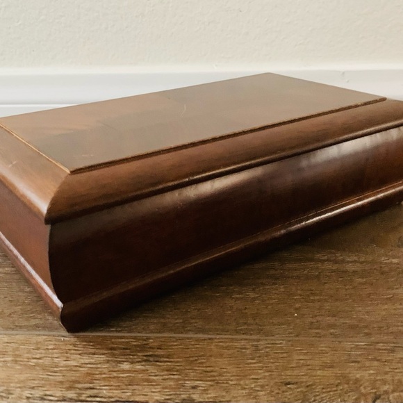 Vintage wooden box - Picture 1 of 12